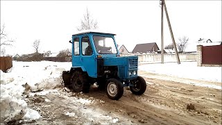 Самодельный мини МТЗ. Проверяю проходимость с цепями, чищу снег. Homemade tractor