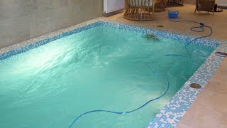 Противоток Pahlen JET-SWIM 2000 работает в бассейне
