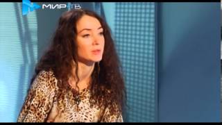 Напротив: Элина Оруджева