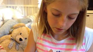 Indras Kinder basteln Loom-Bänder