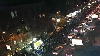 Шествие с требованием отставки премьер-министра в Ереване