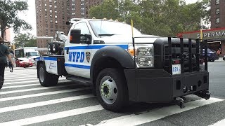 Тачки копов в США / Голые женщины в центре Нью-Йорка