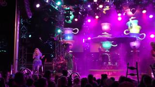 Mad T Party - Wrecking Ball