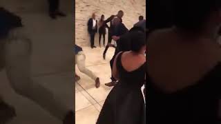 Funny dance step New dance. Falling down. King monada