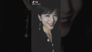 【2019幽默合集】 薛之謙的搞怪夜生活；輕功水上漂；女同事化妝後的奇妙遭遇；抖音的起源；唯美國服展示；小朋友誤吃喜洋洋後的搞笑反應；2019全年流行梗合集