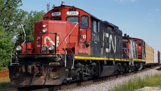 Some CEMR and CN Freight Action Across Winnipeg