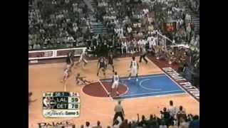 Ben Wallace (18pts/22rebs/10offrebs) vs. Lakers (Game 5, 2004 Finals)