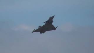 FIGHTER JETS FLYING JUST ABOVE STALL SPEED RIAT 2016