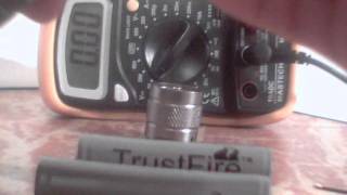 TrustFire Protected 18650 2400mAh 3,7V (Li-Ion battery) from DealExtreme.com
