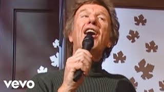 Bill & Gloria Gaither - Because He Lives [Official Live Video] ft. Gaither Vocal Band