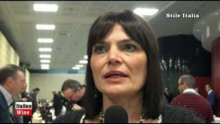 "Amarone TV" - Amarone Anterprima 2007: Olga Bussinello - "Italian Wine"