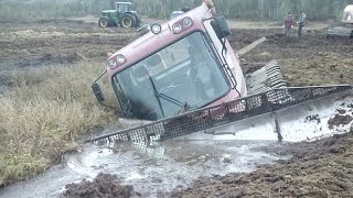 Вездеход тонет в болоте. Pisten Bully 200 Drowning in a swamp.