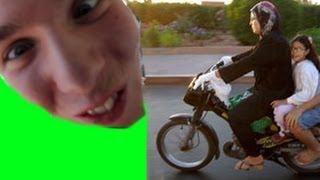 Fatima Op De Scooter - Milkshakevlog #39 - FUN