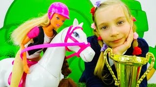 Игры для девочек - Видео с Барби - Готовимся к соревнованиям