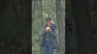 Когда в лесу не умрешь от голода #Shorts