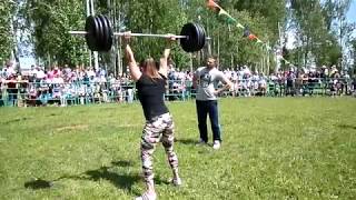 девушка поднимает штангу 110кг часть 1