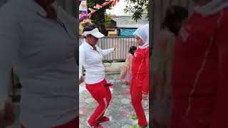 Di Tusuk Pake Terong