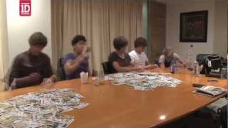Unseen Hilarious One Direction Signing In Sweden!