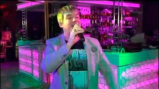 Певец и  ведущий Андрей Капустин, концерт Натали