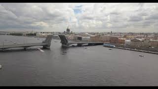 Дневная разводка Благовещенского моста