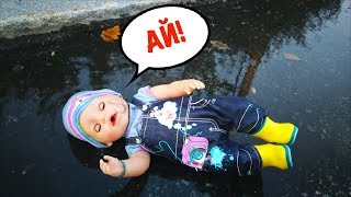 Кукла #Бебибон Миша Гуляет по Лужам На детской Площадке Играем Как Мама