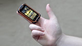 The Smallest Smartphones in the World