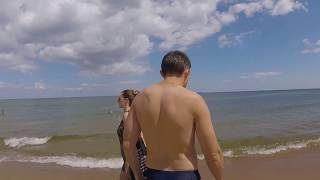 Идем купаться. Пляж в Гданське. Балтийское море, Польша