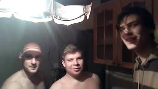 У вовы на вписке 18+