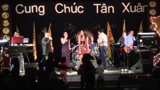 Tết Quý Tỵ 2013 in Holland (23/47) Liên Khúc Xuân Yêu Thương (Ban Nhạc Trùng Dương)