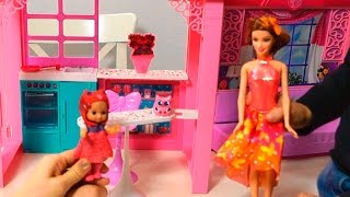 Play Barbie. Играем в барби. Саша Малинка Тв