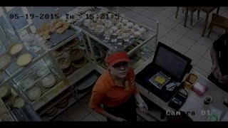 Булочница. Трахал я или меня. Жирный и глупый.