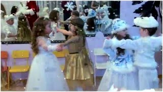 "Потолок ледяной..." Веселая пляска с Дедом Морозом