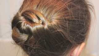 トップシィテールを使ってまとめ髪　Up-do Hair Arrangement with Topsytail