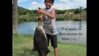 Dudu pescando um tambaqui, ou pacu, de pesque-solte