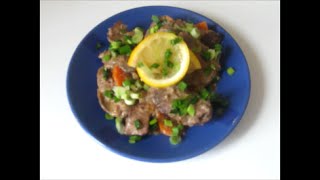 Сочная куриная печень тушеная с луком и морковью
