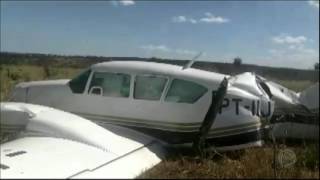 FAB diz que avião com 653 kg de cocaína decolou de fazenda do ministro da Agricultura; pilotos negam