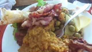 Long Beach Resort Шри-Ланка. Ресторан. Типичный завтрак.