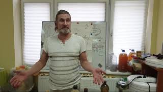 Хлеб, молочка и каши забивают толстый кишечник/Сергей Будилов.