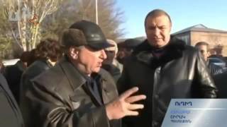 «Այո-ոչ» -ը Պեմզաշենում է