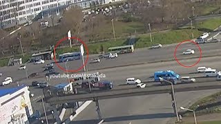 Astakada Владивосток ДТП 30 октября 2018 Баляева Автобус и Toyota Prius Видео 1