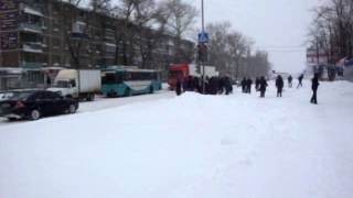 Снегопад. Курск Остановка "Политех" 23.03.2013