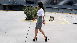 Review Walking In Pleaser Adore-701 Black Leather 7 Inch Mule High Heel Slide Shoes with Rose