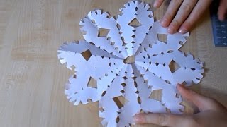 Как вырезать снежинки из бумаги. Обучающее видео для детей. | DIY How to cut a paper snowflakes