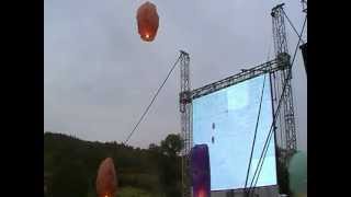 2 ŚWIĘTO WSI KŁODZKIEJ  PUSZCZANIE BALONÓW MARZEŃ 26 08 2012 ROK