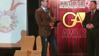 Liviu Nistoran si premiul Best Romanian Mobile Gadget ‪X-watch‬ by ‪Evolio‬ la Gala C@M 2015