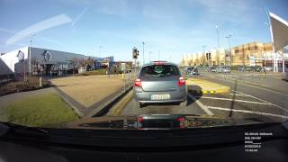 Mini 0806 vibrating depending on a car engine RPM
