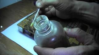 Как выпаять конденсаторы из компьютерной платы.