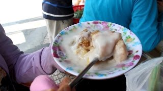 Món ăn vặt ngon đúng điệu Nam bộ giá "hạt dẻ" trên đường phố Sài Gòn
