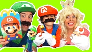 SUPER MARIO Déguisements MARIO, LUIGI, PRINCESS PEACH & Jouets HAPPY MEAL 2016