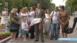 Петриківський розпис побачать у Парижі